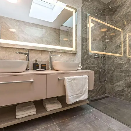 Villa Beautiful Tiara Vrsi